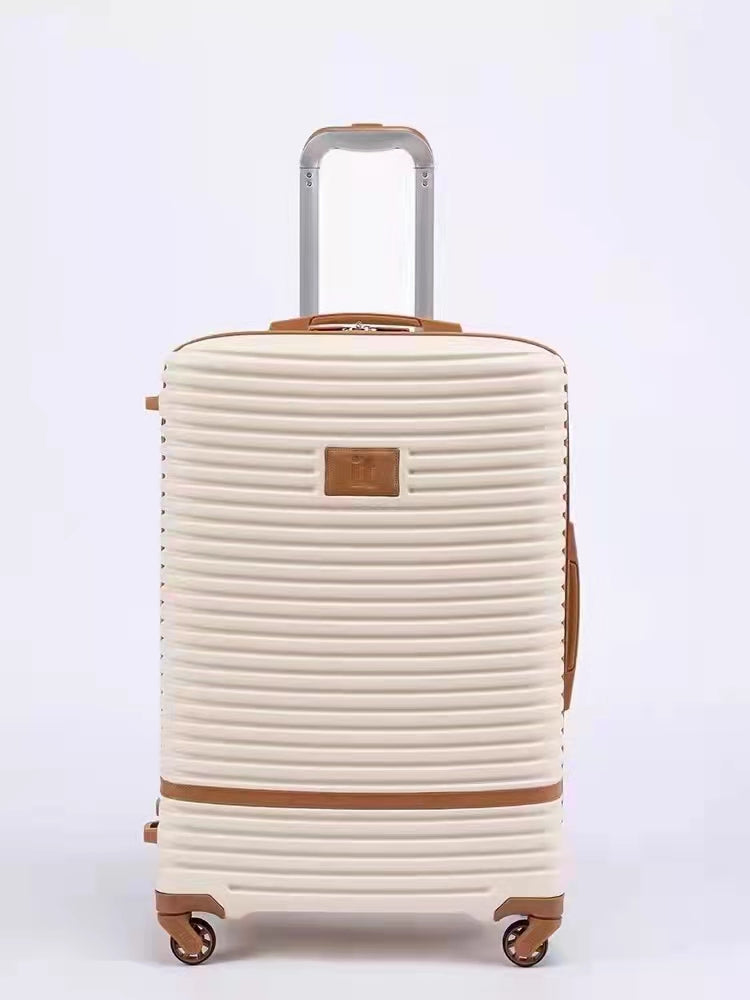 Original IT set of 3 travel bag luggage and suitcase / travelling gift bag