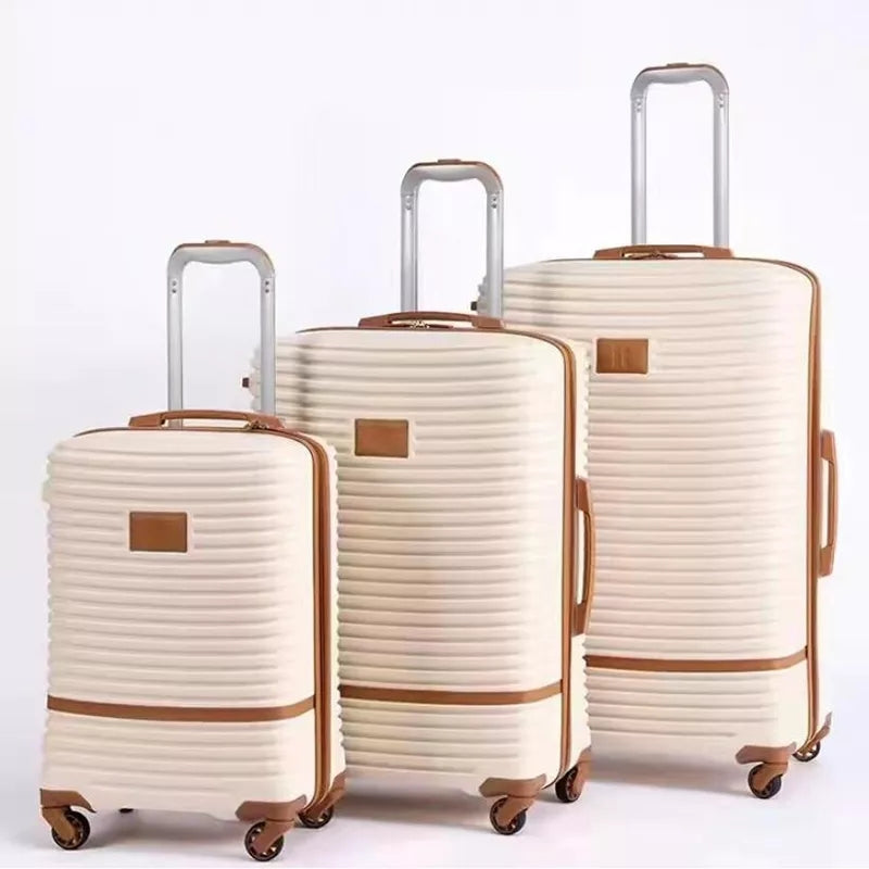 Original IT set of 3 travel bag luggage and suitcase / travelling gift bag