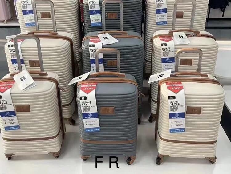 Original IT set of 3 travel bag luggage and suitcase / travelling gift bag